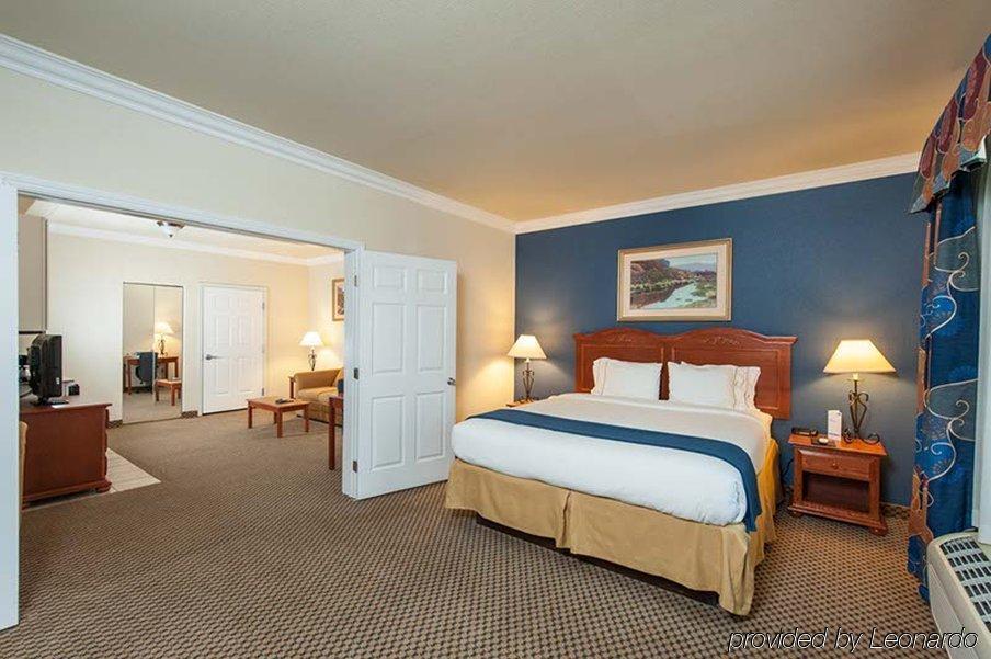 Holiday Inn Express Hotel & Suites - Paso Robles By Ihg Ngoại thất bức ảnh